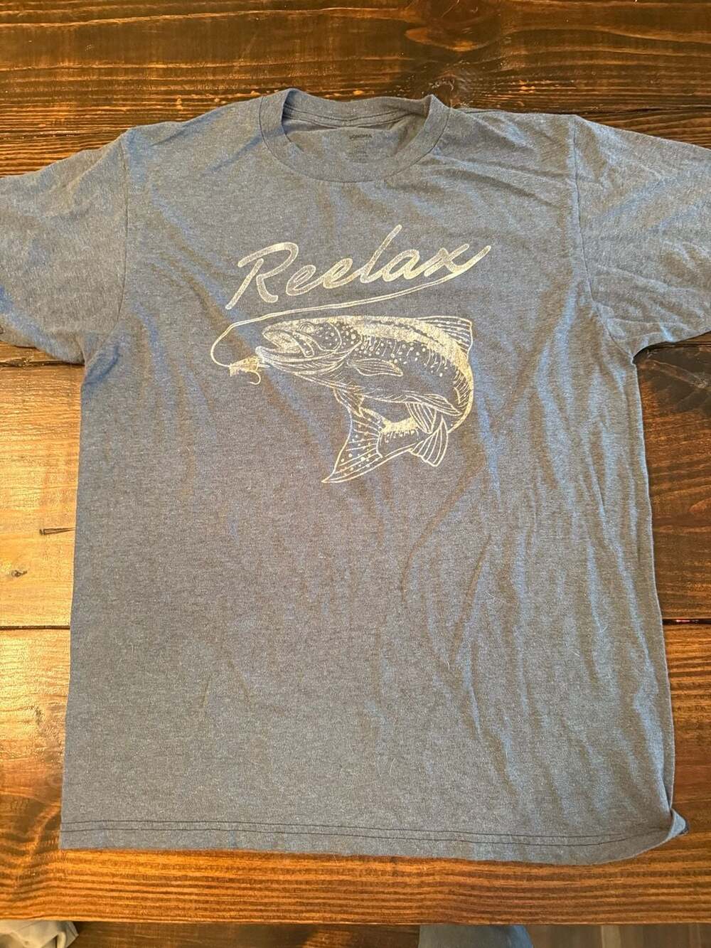 Sonoma Goods For Life Reelax Fishing Graphic T-Shirt Medium Blue